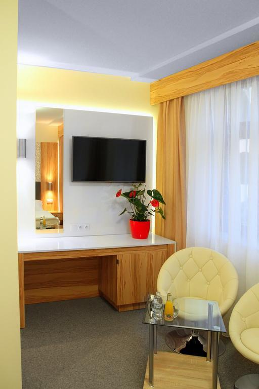 Hotel Przy Baszcie Λέγκνικα Εξωτερικό φωτογραφία